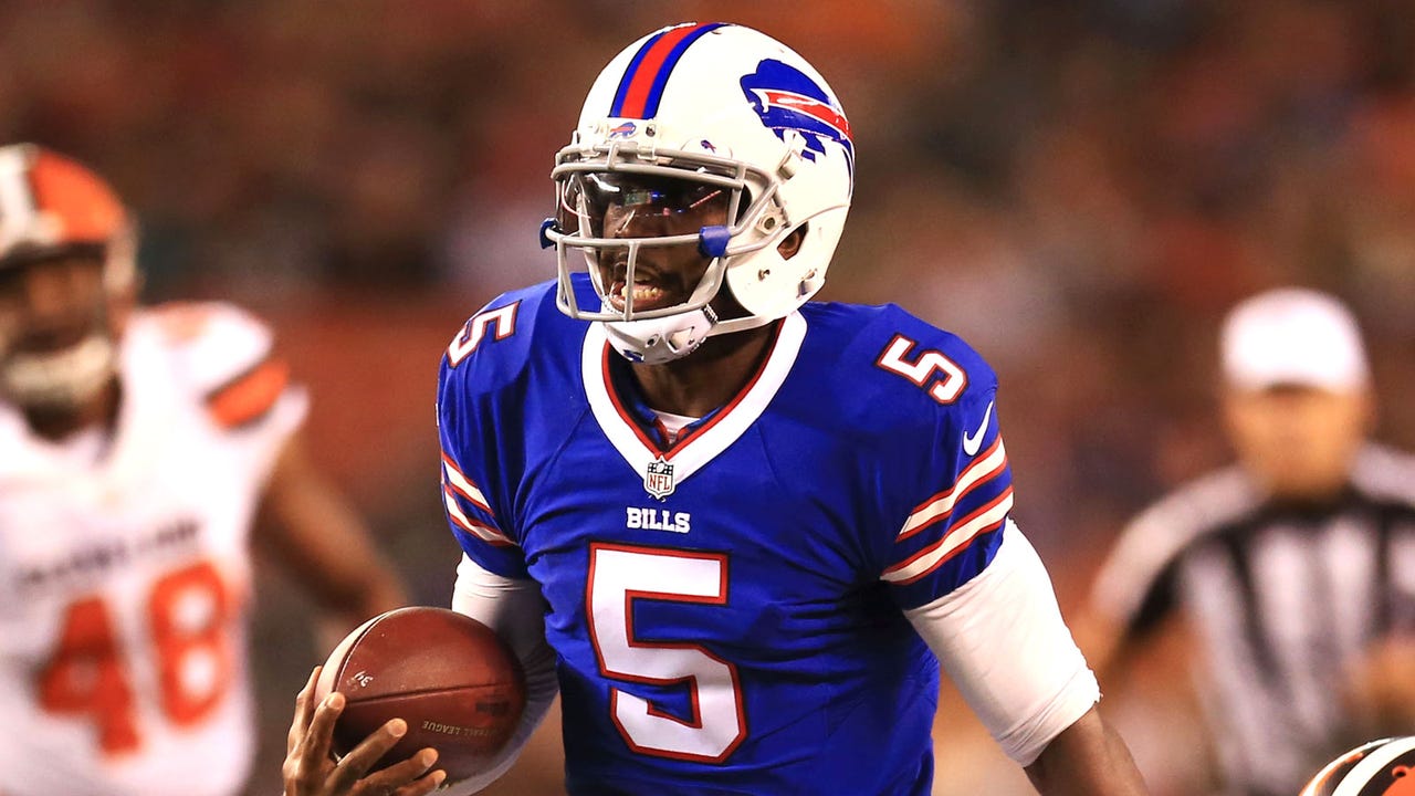 Taylor and Manuel impress, make QB race even tighter in 11-10 win